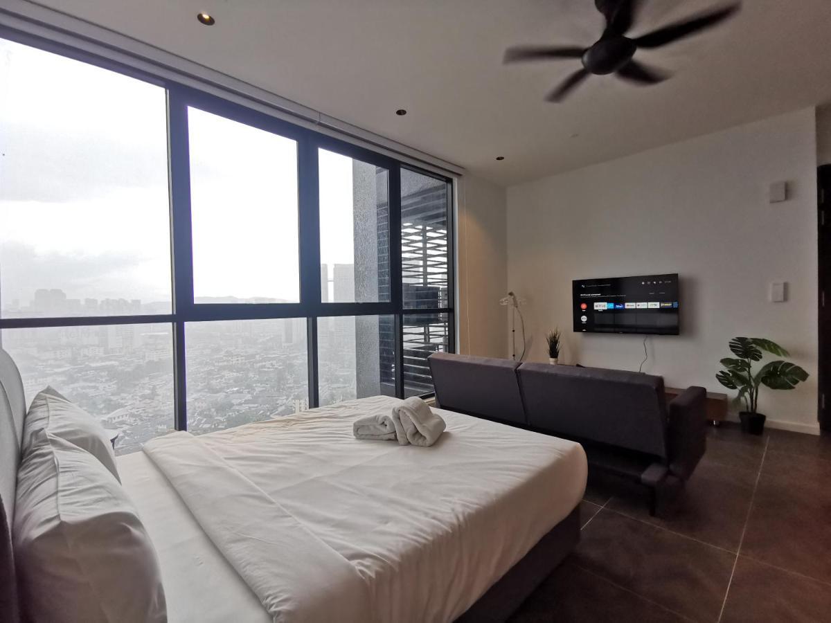 Scarletz Suites Klcc By De Harlequins Guesthouse Kuala Lumpur Exterior photo