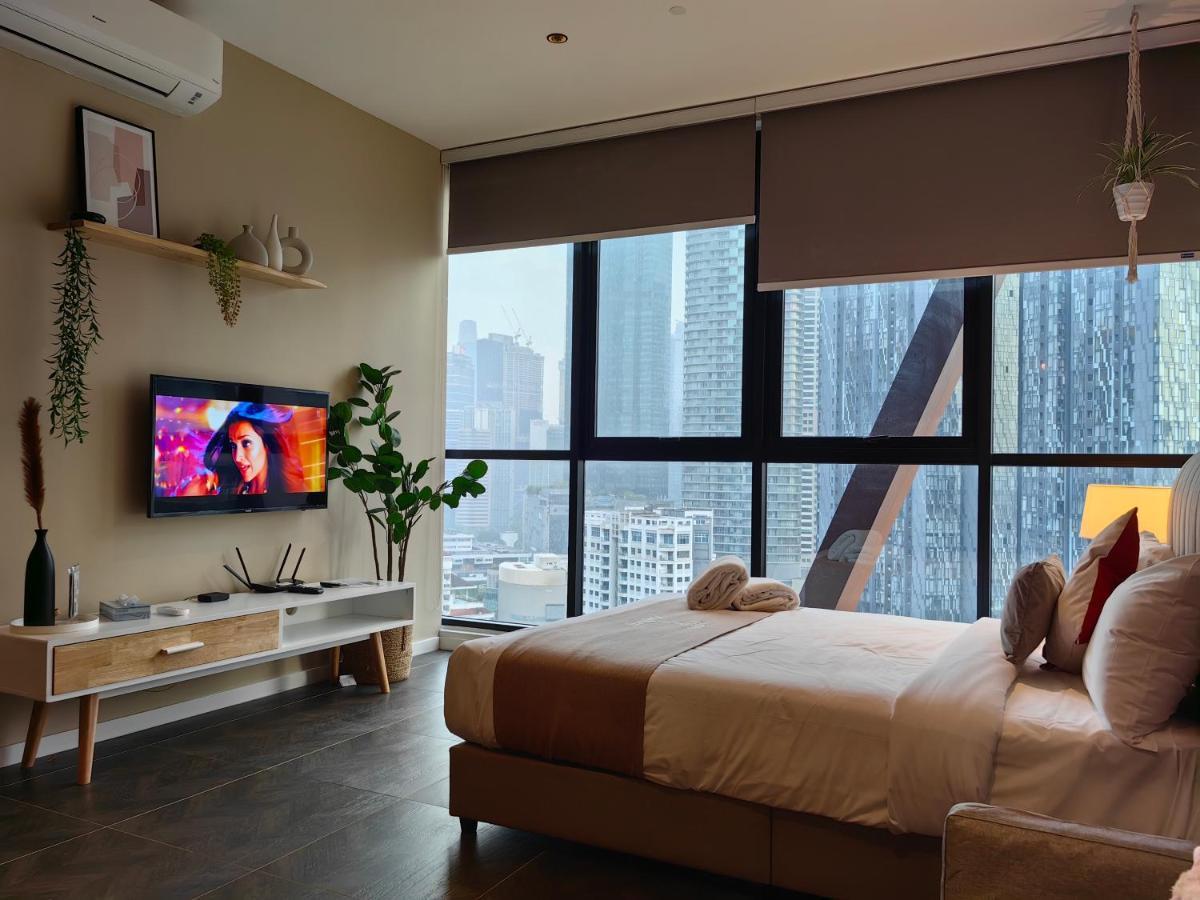 Scarletz Suites Klcc By De Harlequins Guesthouse Kuala Lumpur Exterior photo