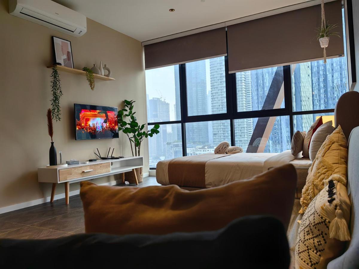 Scarletz Suites Klcc By De Harlequins Guesthouse Kuala Lumpur Exterior photo